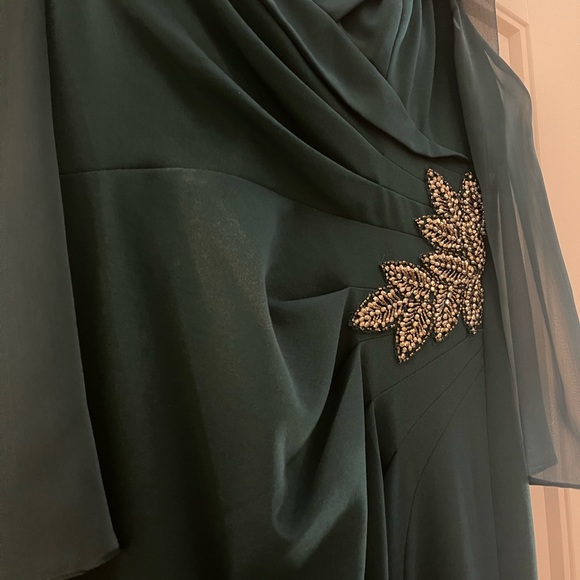 Emerald Green off shoulder Formal Dress (Custom) - Picture 3 of 5